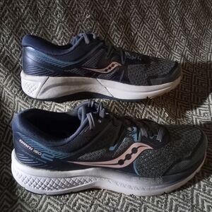 Saucony Omni ISO 2 Running Shoes Size 8.5 Women’s